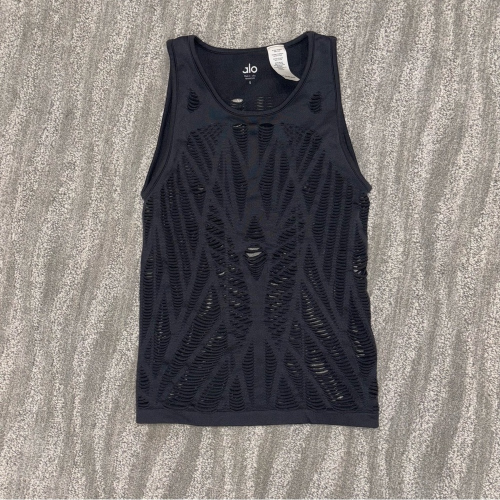 Alo Yoga Vixen Gray Laser Cutout Tank Size S